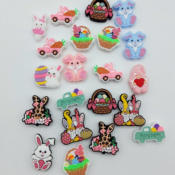 21 piece silicone focal beads lot mostly Easter theme - Picture 2 of 3